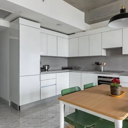 Elegant 1bd Terrace Gem Poolparking! #344 *