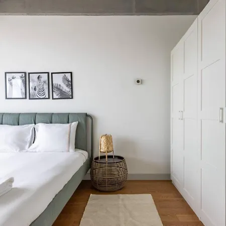 Elegant 1bd Terrace Gem Poolparking! #344