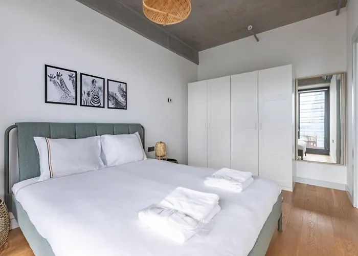 Elegant 1bd Terrace Gem Poolparking! #344 Apartamento *