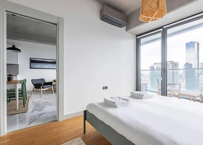 Elegant 1bd Terrace Gem Poolparking! #344