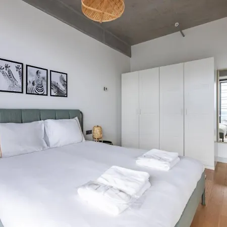 Elegant 1bd Terrace Gem Poolparking! #344 Апартаменты *