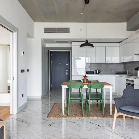 Apartament Elegant 1bd Terrace Gem Poolparking! #344